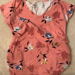 Maternity floral shirt sleeve top